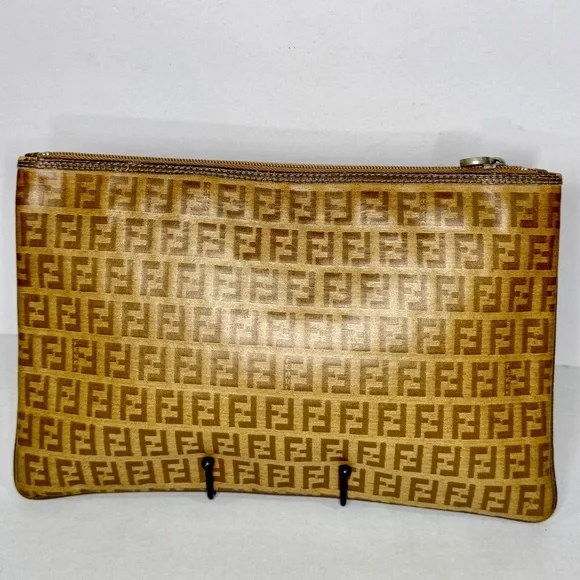 FENDI Zucca Monogram Large Clutch - Picture 6 of 12